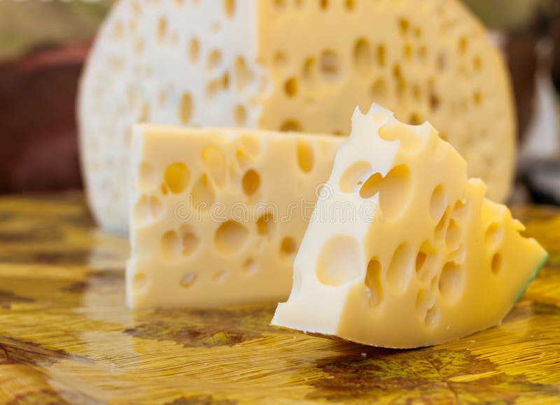 Pasto di pasta ferma circa il 27% mg di tipo maasdam  - Alimentazione in gravidanza