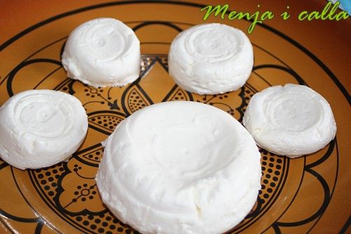 Queijo fresco tipo pequeno suíço  - Nutrição na gravidez